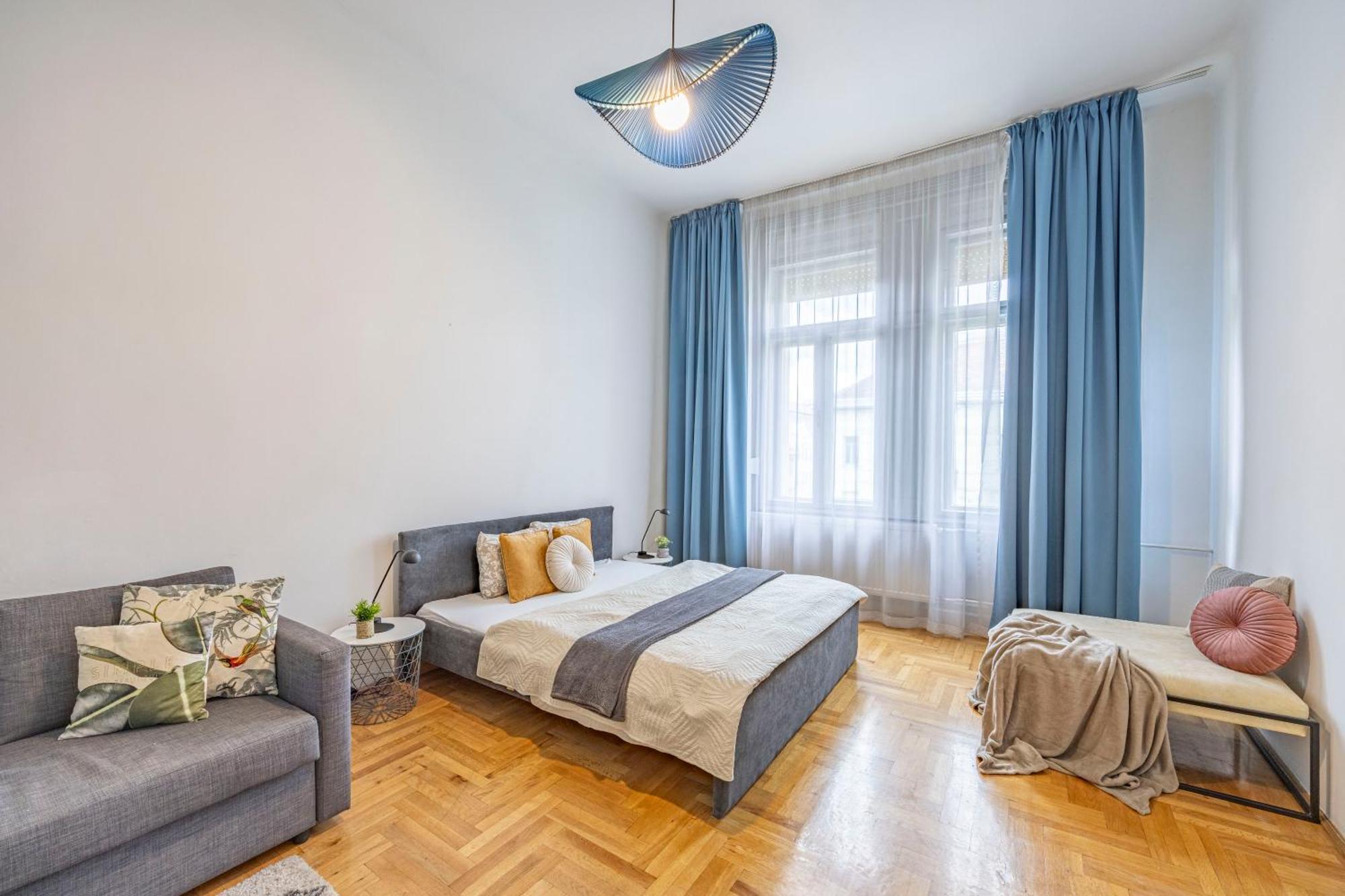Super Central Cozy Home On The St. Stephen Road Будапеща Екстериор снимка
