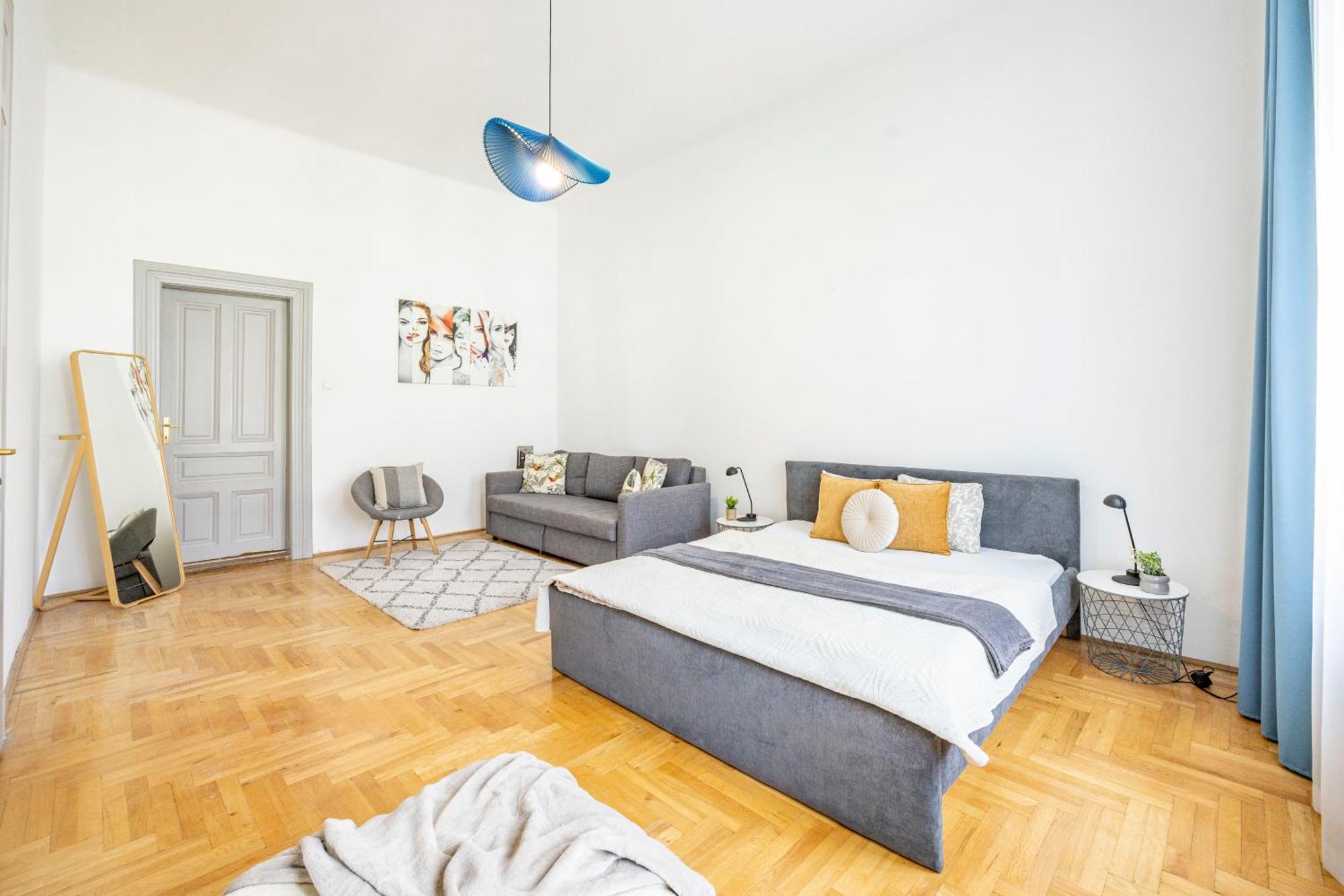 Super Central Cozy Home On The St. Stephen Road Будапеща Екстериор снимка
